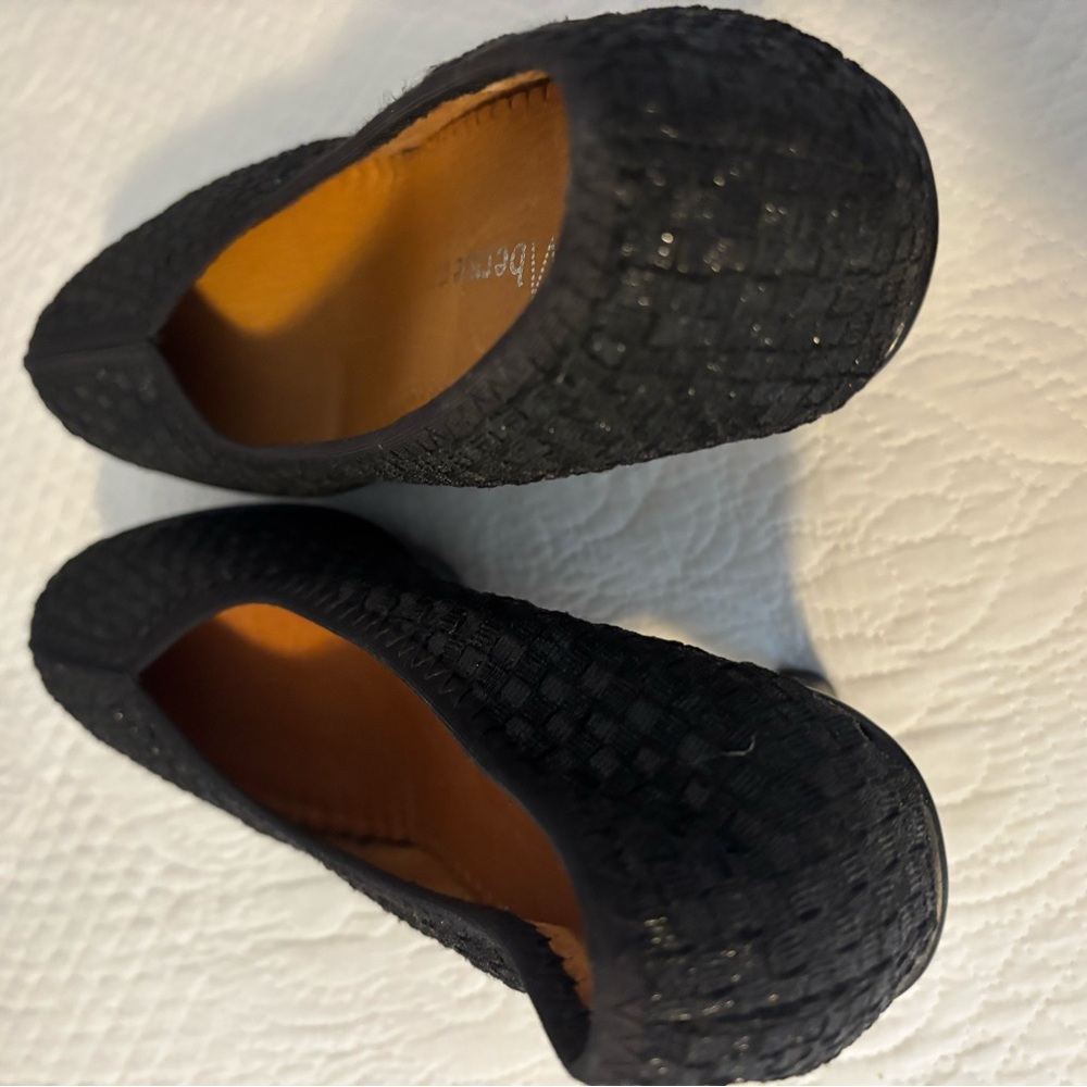 bernie mev. Comfort Black Woven Heels
